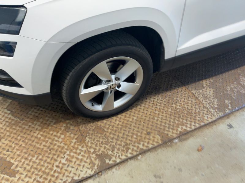 Skoda Karoq 1.6 TDI Ambition 2019 – снимка 3
