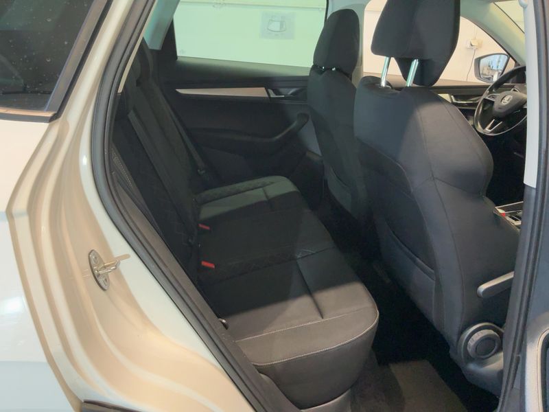 Skoda Karoq 1.6 TDI Ambition 2019 – снимка 19