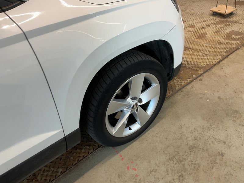 Skoda Karoq 1.6 TDI Ambition 2019 – снимка 11
