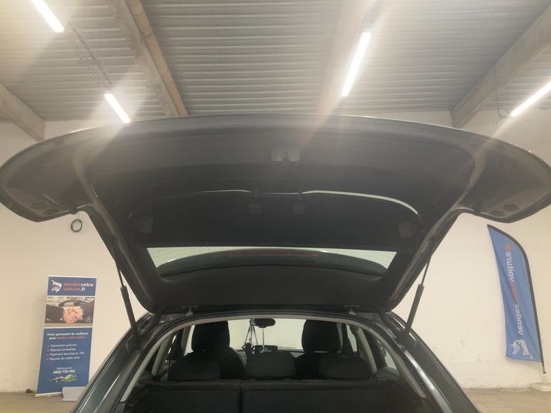 Audi Q3 2.0 TDI Ambiente 2012 – снимка 15