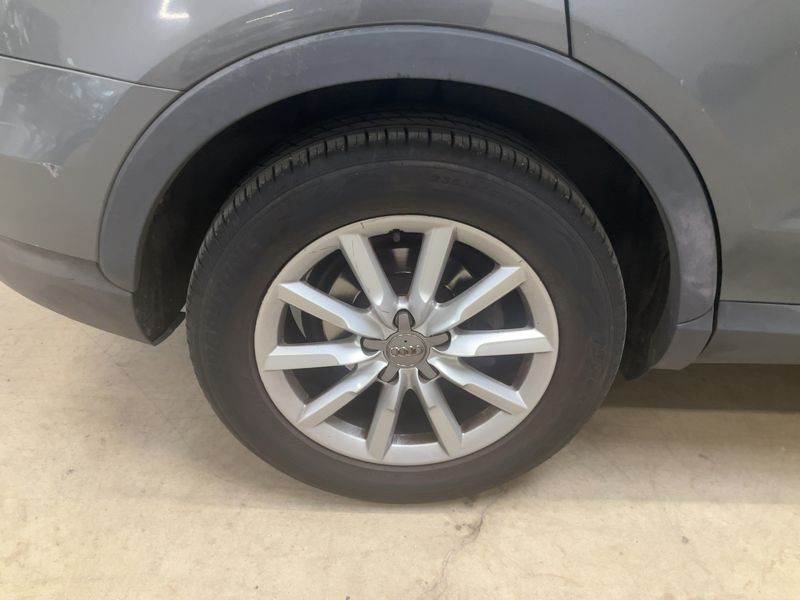 Audi Q3 2.0 TDI Ambiente 2012 – снимка 9