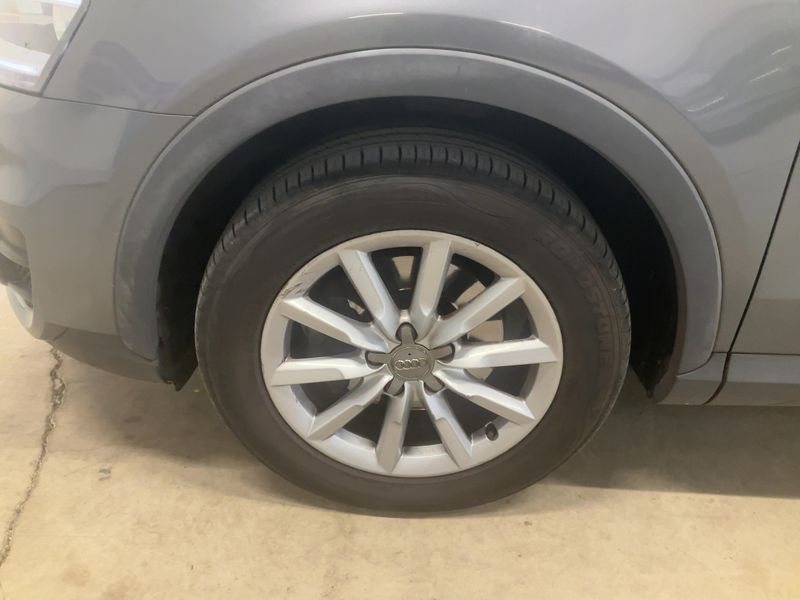 Audi Q3 2.0 TDI Ambiente 2012 – снимка 3