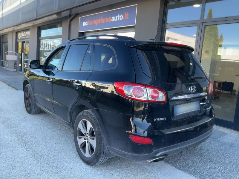 Hyundai Santa Fe 2.2 CRDi Premium 2011 – снимка на щета