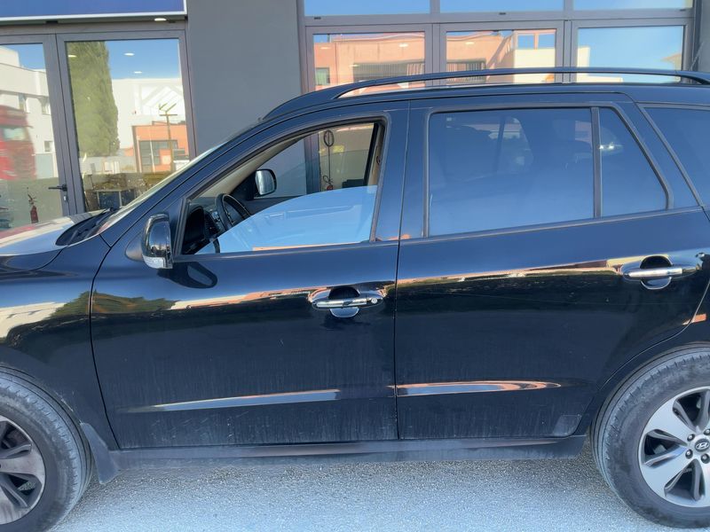 Hyundai Santa Fe 2.2 CRDi Premium 2011 – снимка на щета