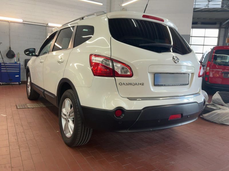 Nissan Qashqai+2 2.0 Acenta 4x4 2010 – снимка 6