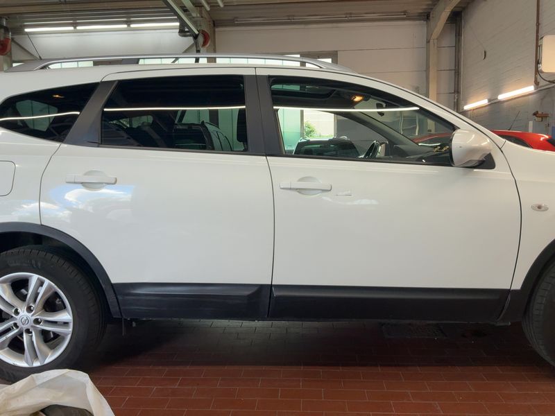Nissan Qashqai+2 2.0 Acenta 4x4 2010 – снимка 10