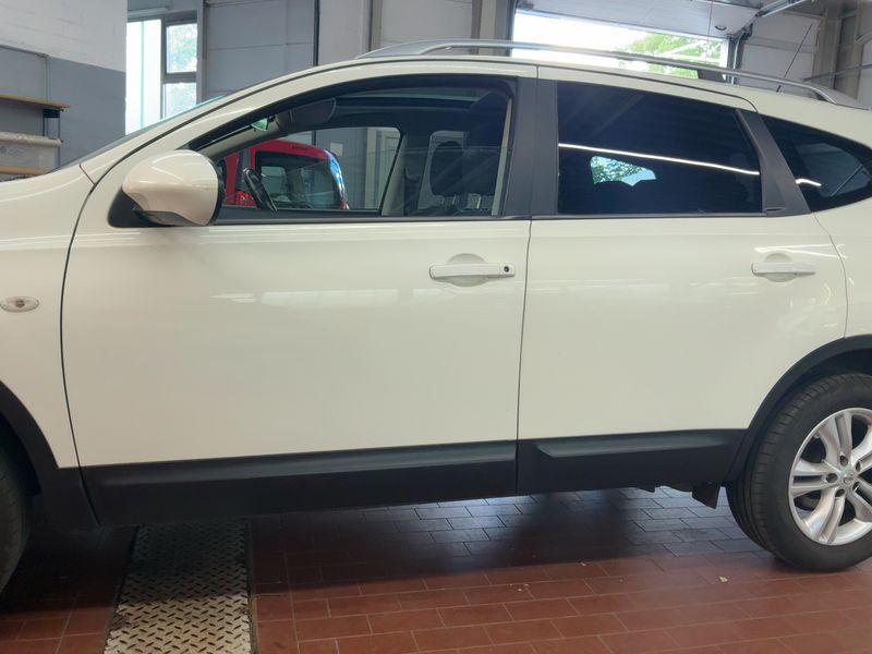 Nissan Qashqai+2 2.0 Acenta 4x4 2010 – снимка 4