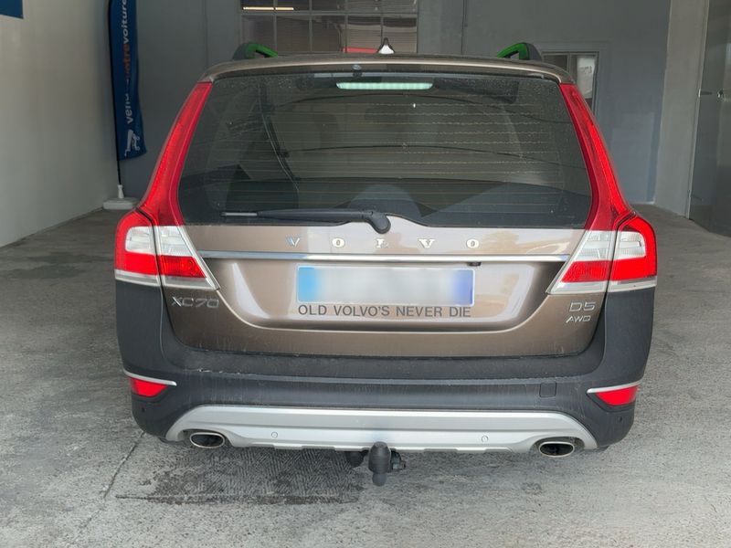 Volvo XC70 2.4 D5 Summum AWD Executive 2016 – снимка 7
