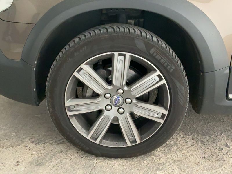 Volvo XC70 2.4 D5 Summum AWD Executive 2016 – снимка 3