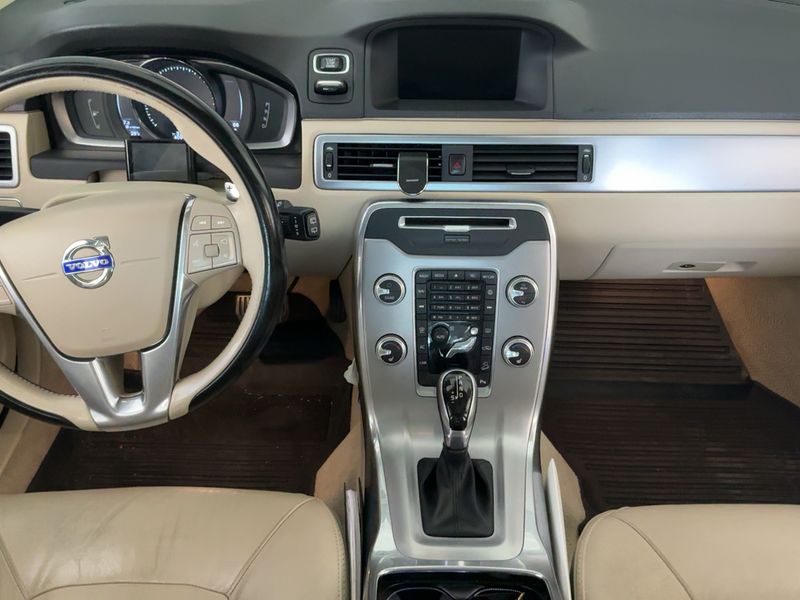 Volvo XC70 2.4 D5 Summum AWD Executive 2016 – снимка 18