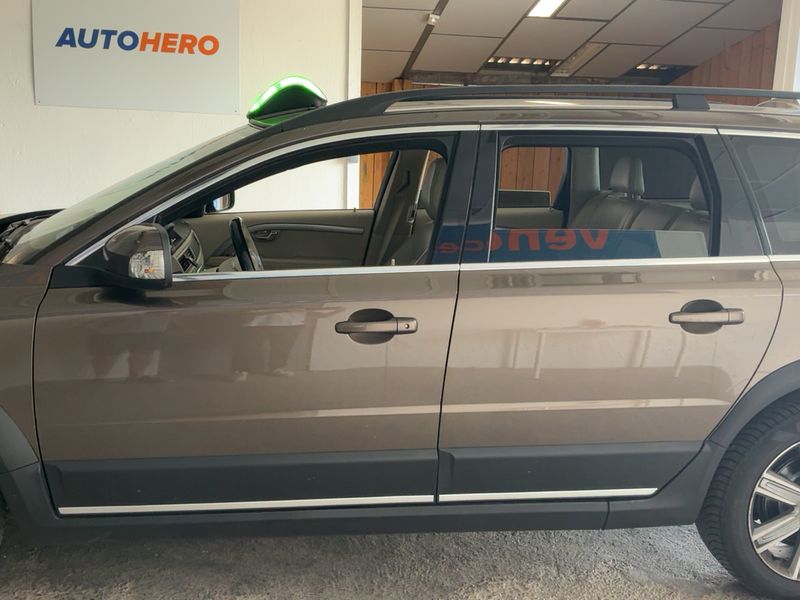 Volvo XC70 2.4 D5 Summum AWD Executive 2016 – снимка 4