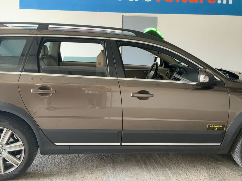 Volvo XC70 2.4 D5 Summum AWD Executive 2016 – снимка 10