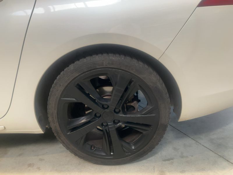 Peugeot 308 1.6 Blue-HDi GT Line 2017 – снимка 5