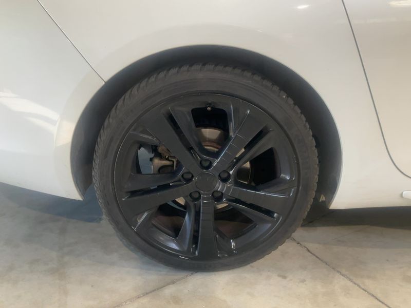 Peugeot 308 1.6 Blue-HDi GT Line 2017 – снимка 9
