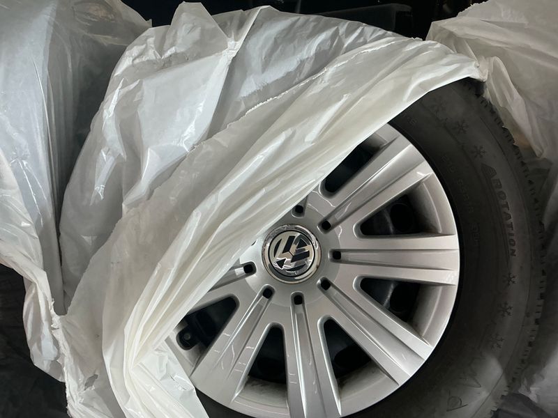 Volkswagen Tiguan 2.0 TDI Cross BlueMotion Tech 2015 – снимка 15