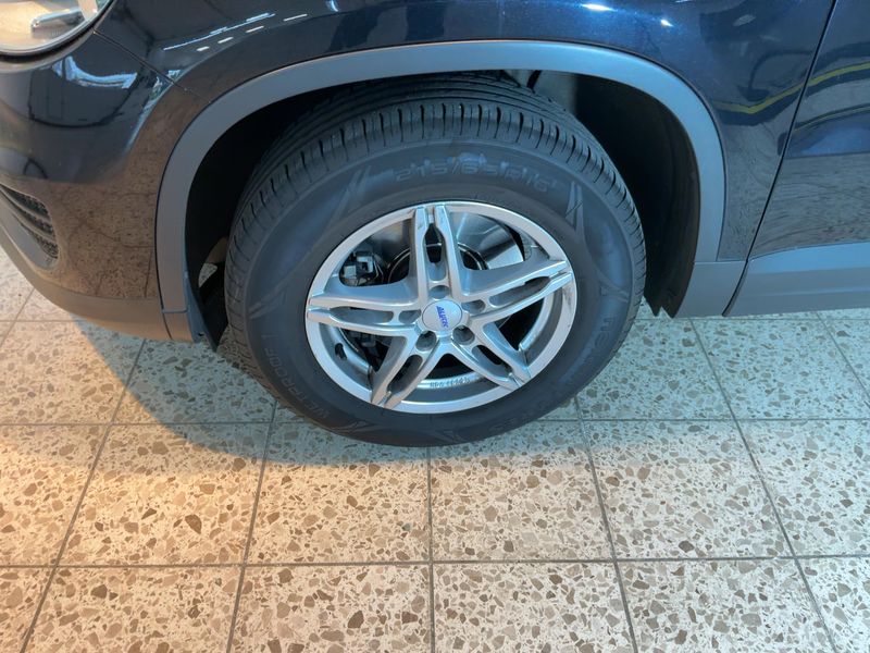 Volkswagen Tiguan 2.0 TDI Cross BlueMotion Tech 2015 – снимка 3