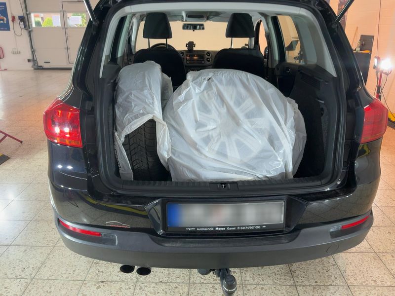Volkswagen Tiguan 2.0 TDI Cross BlueMotion Tech 2015 – снимка 16