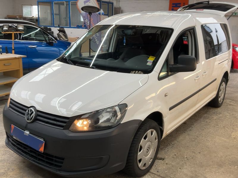 Volkswagen Caddy 1.6 TDI Maxi Trendline 2014 – снимка 1