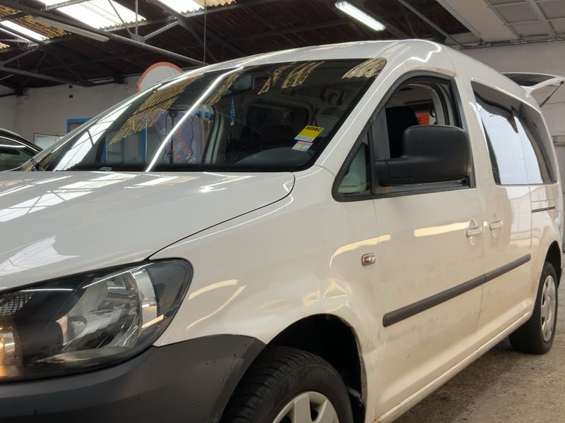 Volkswagen Caddy 1.6 TDI Maxi Trendline 2014 – снимка 2
