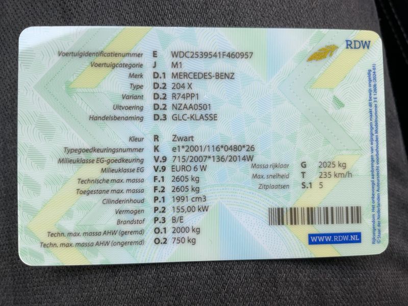 Mercedes-Benz GLC-Klasse GLC 350e 4Matic AMG Line 2018 – снимка 20