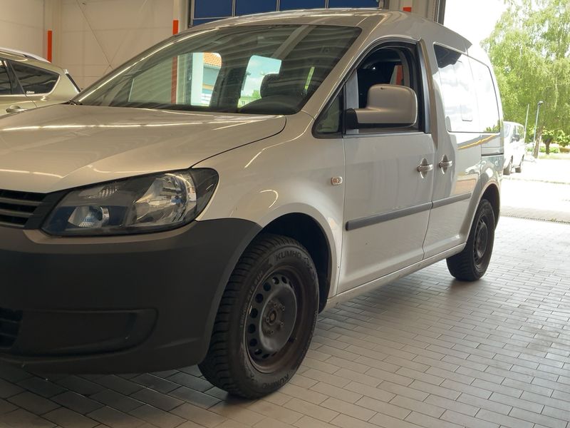 Volkswagen Caddy 1.6 TDI 2015 – снимка 2