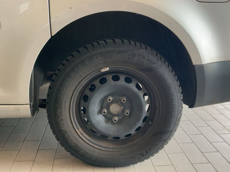 Volkswagen Caddy 1.6 TDI 2015 – снимка 18