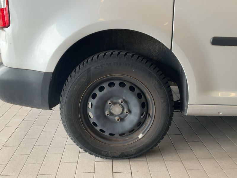 Volkswagen Caddy 1.6 TDI 2015 – снимка 19