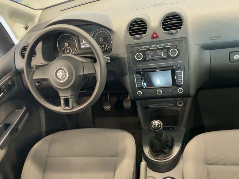 Volkswagen Caddy 1.6 TDI 2015 – снимка 12