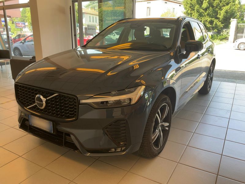 Volvo XC60 2.0 B4 Mild-Hybrid Ultimate Dark AWD 2024 – снимка 1