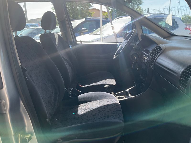 Opel Zafira 2.0 DTI Elegance 2002 – снимка 3