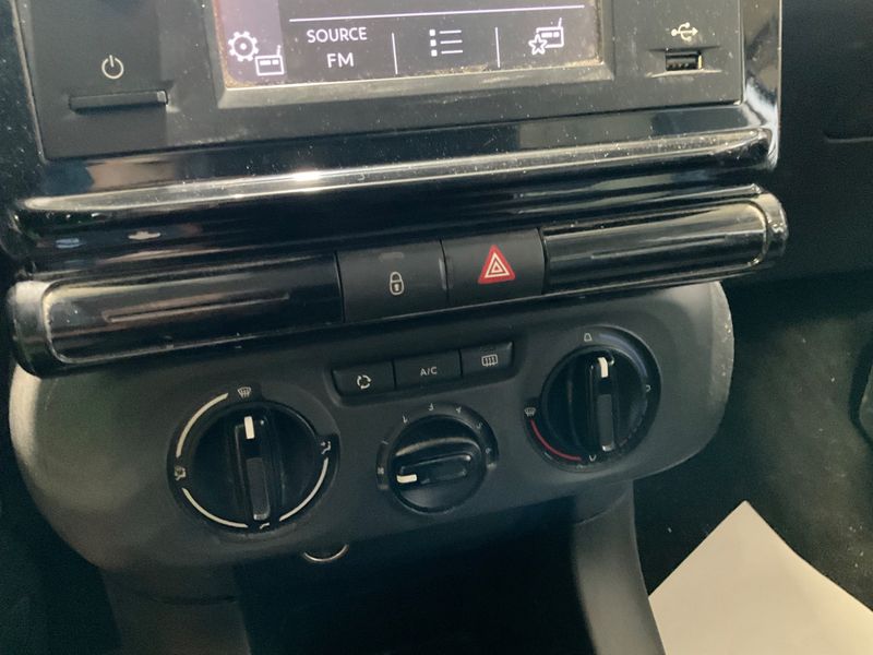 Citroen C3 1.5 Blue-HDi Société Feel 2023 – снимка 36