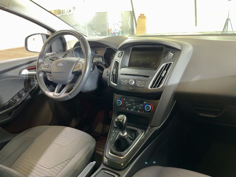 Ford Focus 1.5 TDCi Titanium 2016 – снимка 18