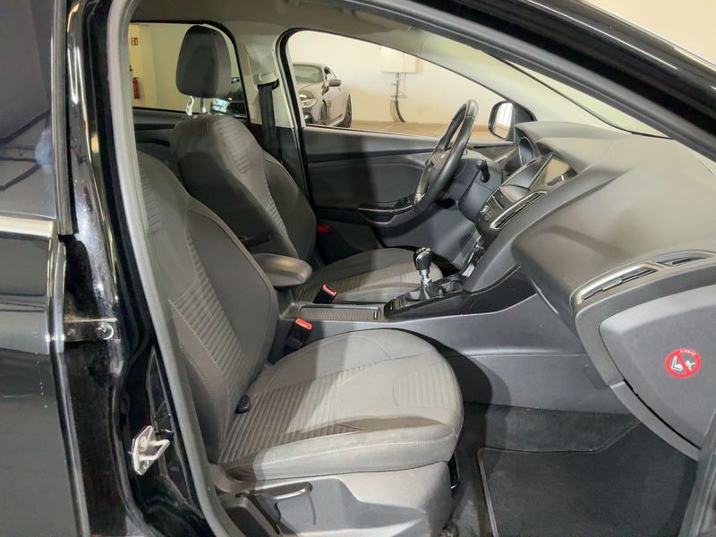 Ford Focus 1.5 TDCi Titanium 2016 – снимка 17