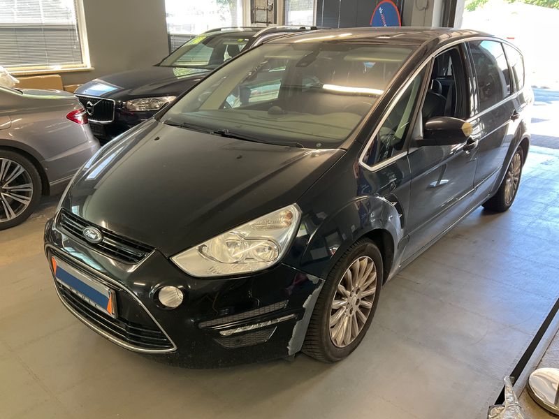 Ford S-Max 2.0 EcoBoost Titanium 2010 – снимка 1
