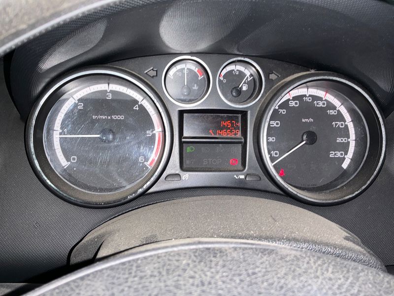 Peugeot 308 1.6 HDi Confort Pack 2009 – снимка 4