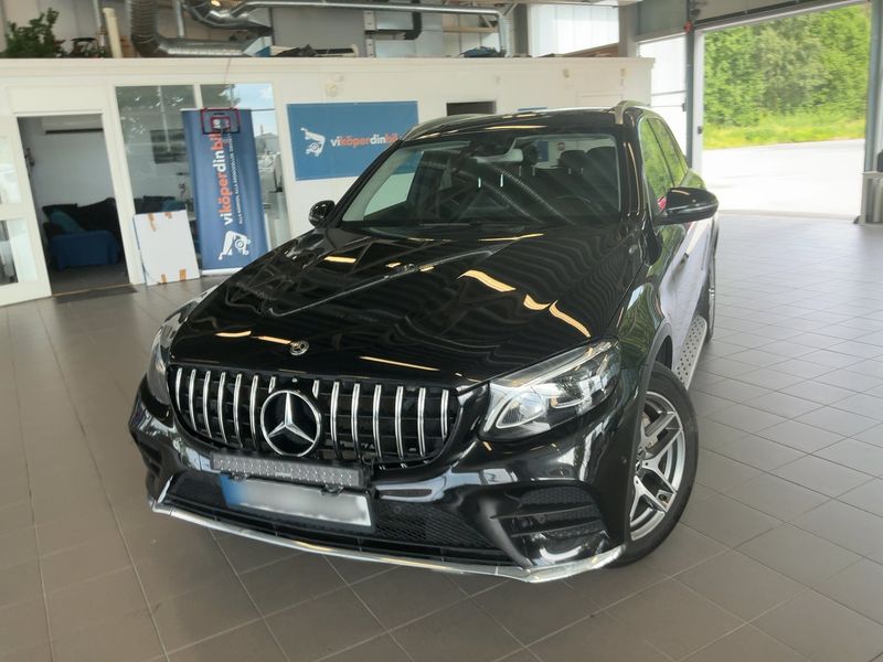 Mercedes-Benz GLC-Klasse GLC 220 4Matic AMG Line 2018 – снимка 1