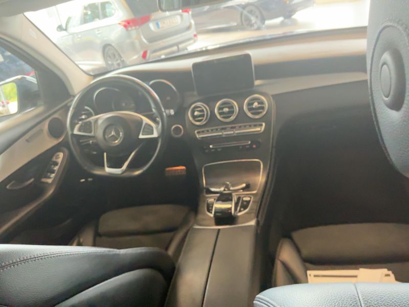 Mercedes-Benz GLC-Klasse GLC 220 4Matic AMG Line 2018 – снимка 18