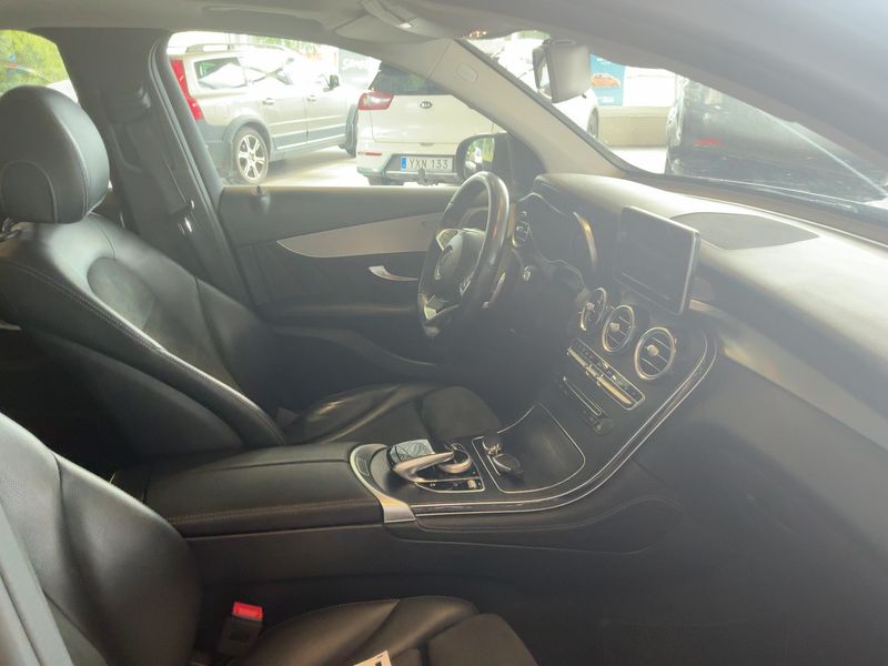Mercedes-Benz GLC-Klasse GLC 220 4Matic AMG Line 2018 – снимка 17