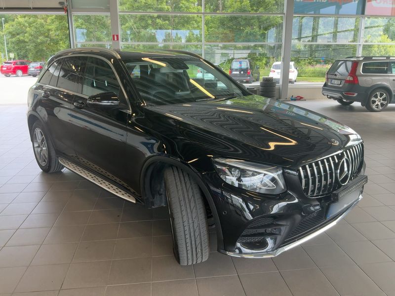 Mercedes-Benz GLC-Klasse GLC 220 4Matic AMG Line 2018 – снимка 12