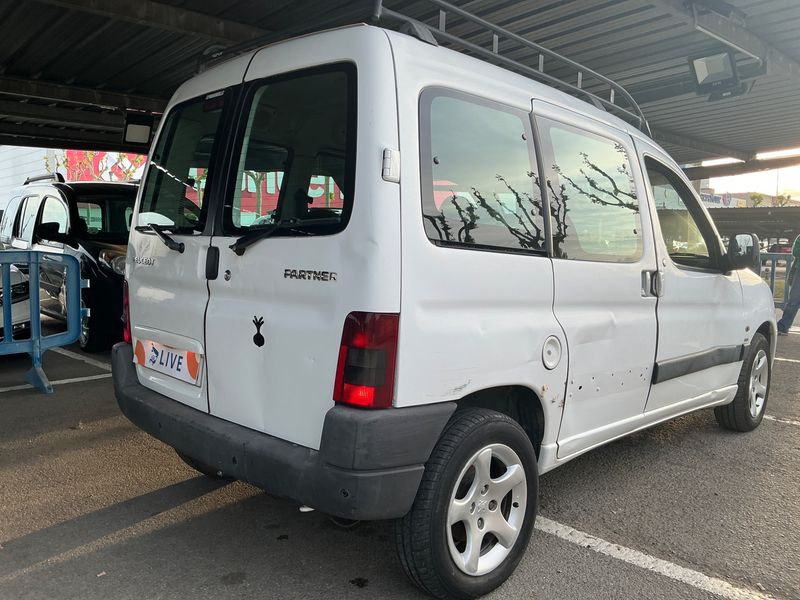 Peugeot Partner 2.0 HDi Combi Plus 2005 – снимка 2