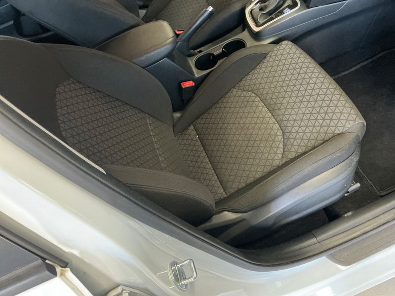 Kia cee'd 1.5 TGDI Spirit 2023 – снимка 24