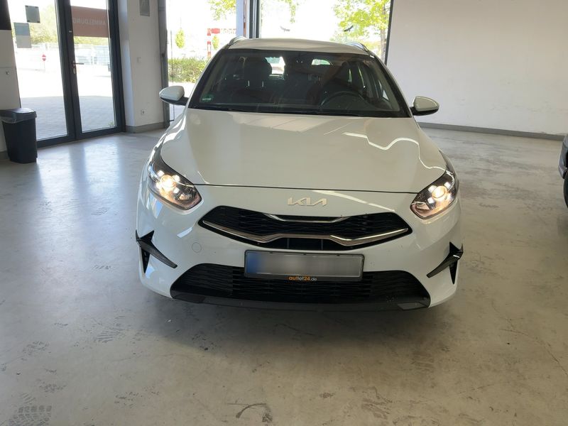 Kia cee'd 1.5 TGDI Spirit 2023 – снимка 14