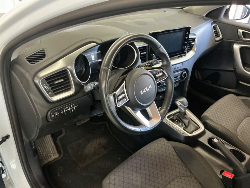 Kia cee'd 1.5 TGDI Spirit 2023 – снимка 29