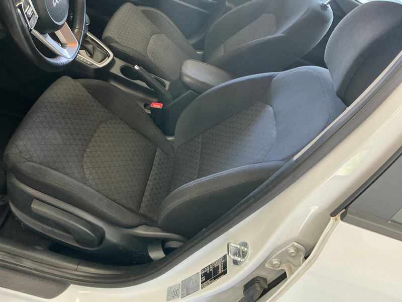 Kia cee'd 1.5 TGDI Spirit 2023 – снимка 28