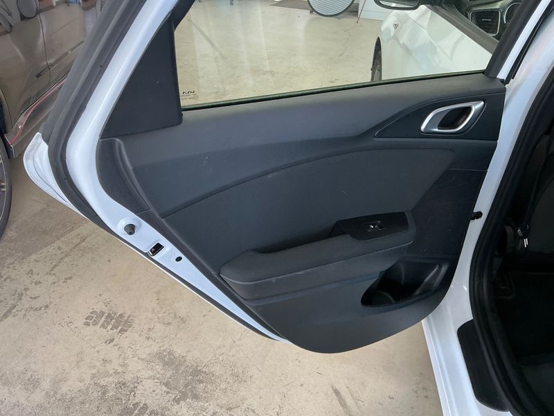 Kia cee'd 1.5 TGDI Spirit 2023 – снимка 27