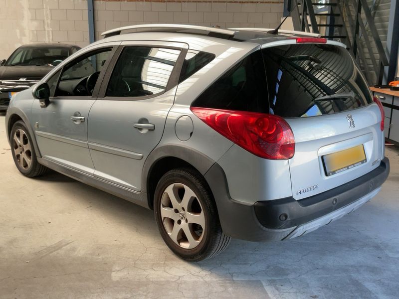 Peugeot 207 1.6 Outdoor 2011 – снимка 6
