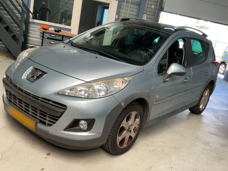 Peugeot 207 1.6 Outdoor 2011 – снимка 1