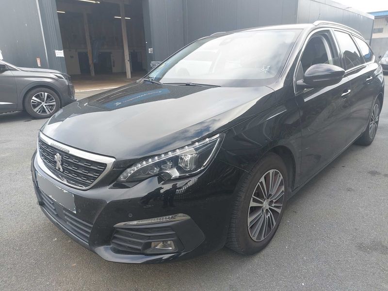 Peugeot 308 1.5 Blue-HDi Allure Business 2021 – снимка 2