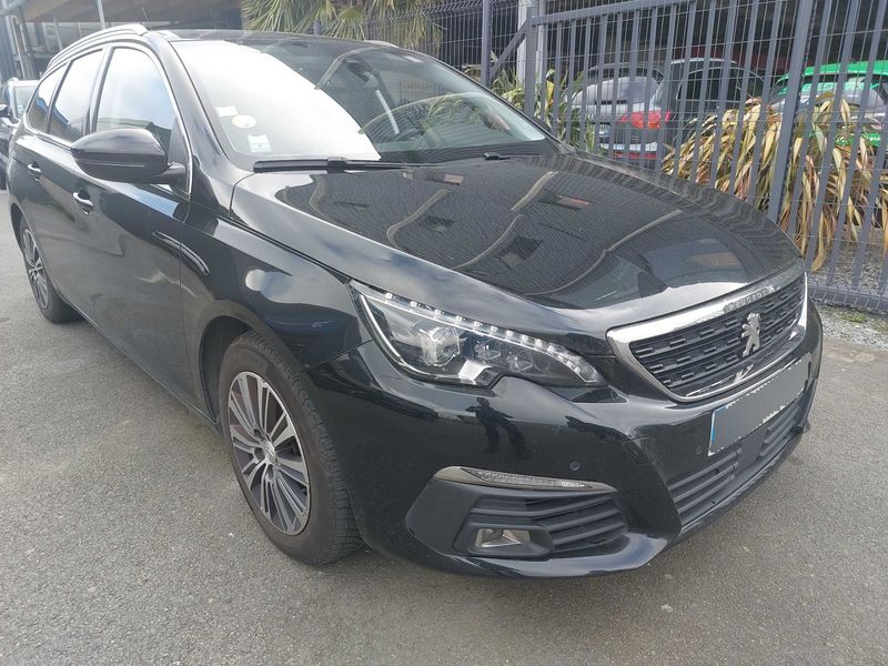 Peugeot 308 1.5 Blue-HDi Allure Business 2021 – снимка 6