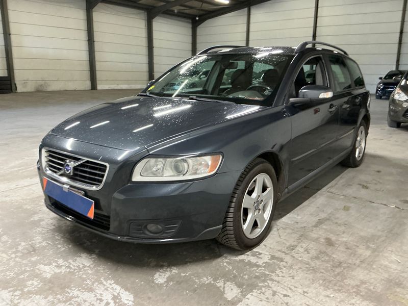 Volvo V50 2.0 D Kinetic 2008 – снимка 1